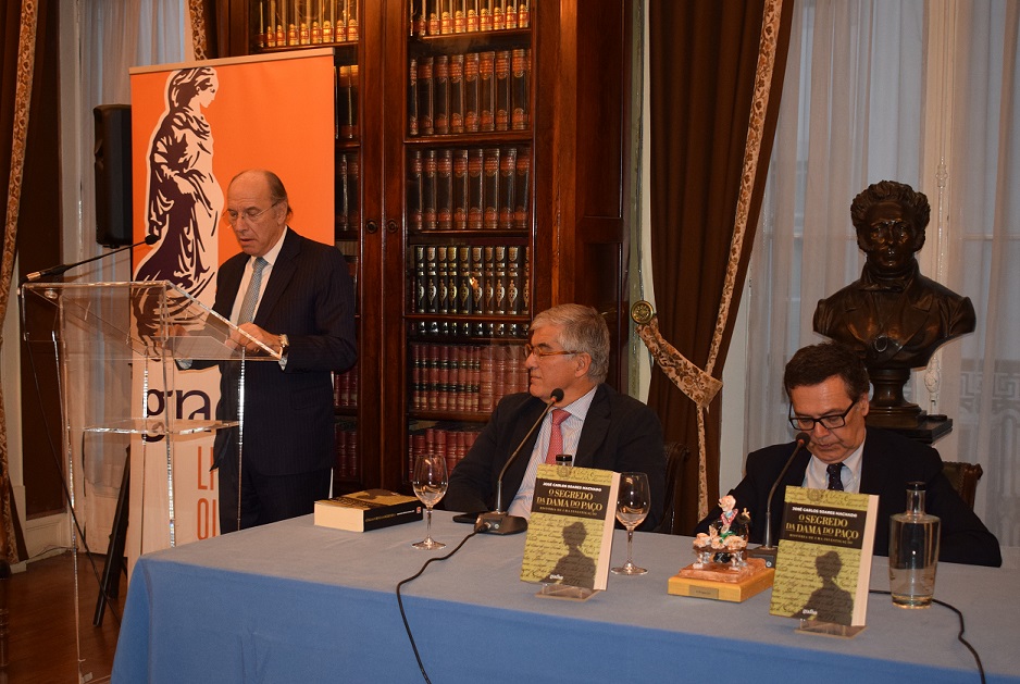 José Carlos Soares Machado apresentou o seu último livro:PRESIDENTE DA APG LANÇOU NO GRÉMIO LITERÁRIO O LIVRO «O SEGREDO DA DAMA DO PAÇO»